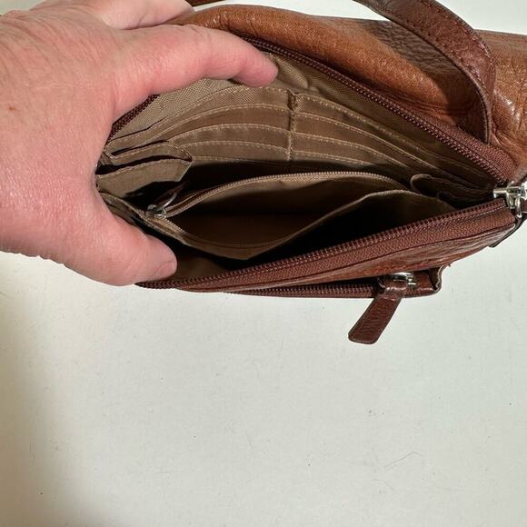 Osgoode Marley Zoe Crossbody Bag - Picture 9 of 12